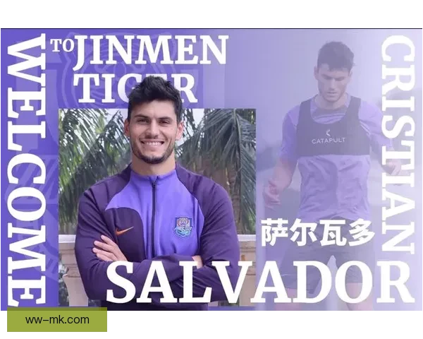 克里斯蒂中场改打后腰展现全新活力引领球队焕发生机